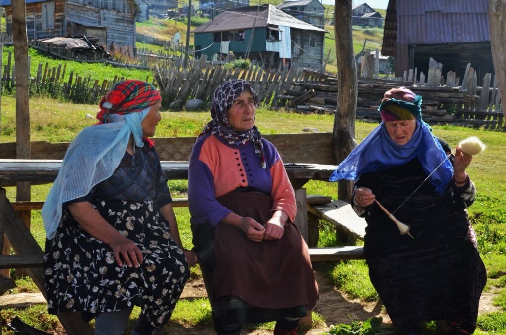 სამოქალაქო საზოგადოების სფეროს წარმომადგენელთა ბლოგი 2 | კულტურულ-რელიგიური ნორმები და ხულოელი ქალების ხელმისაწვდომობა ჯანდაცვის სერვისებზე